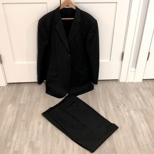 Joseph Abboud 2pc charcoal wool pinstripe suit 44L/36-38W